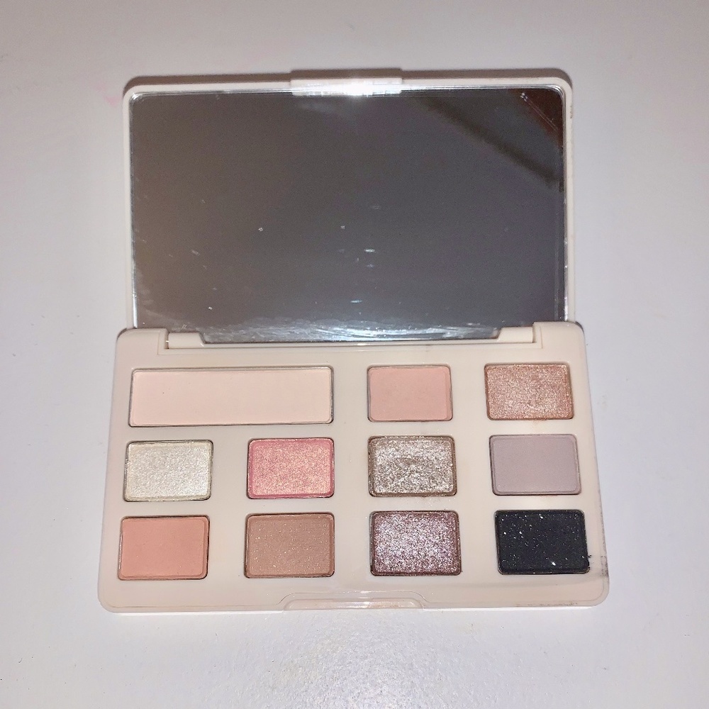 NEVER USED Too Faced Chocolate Chip Palette